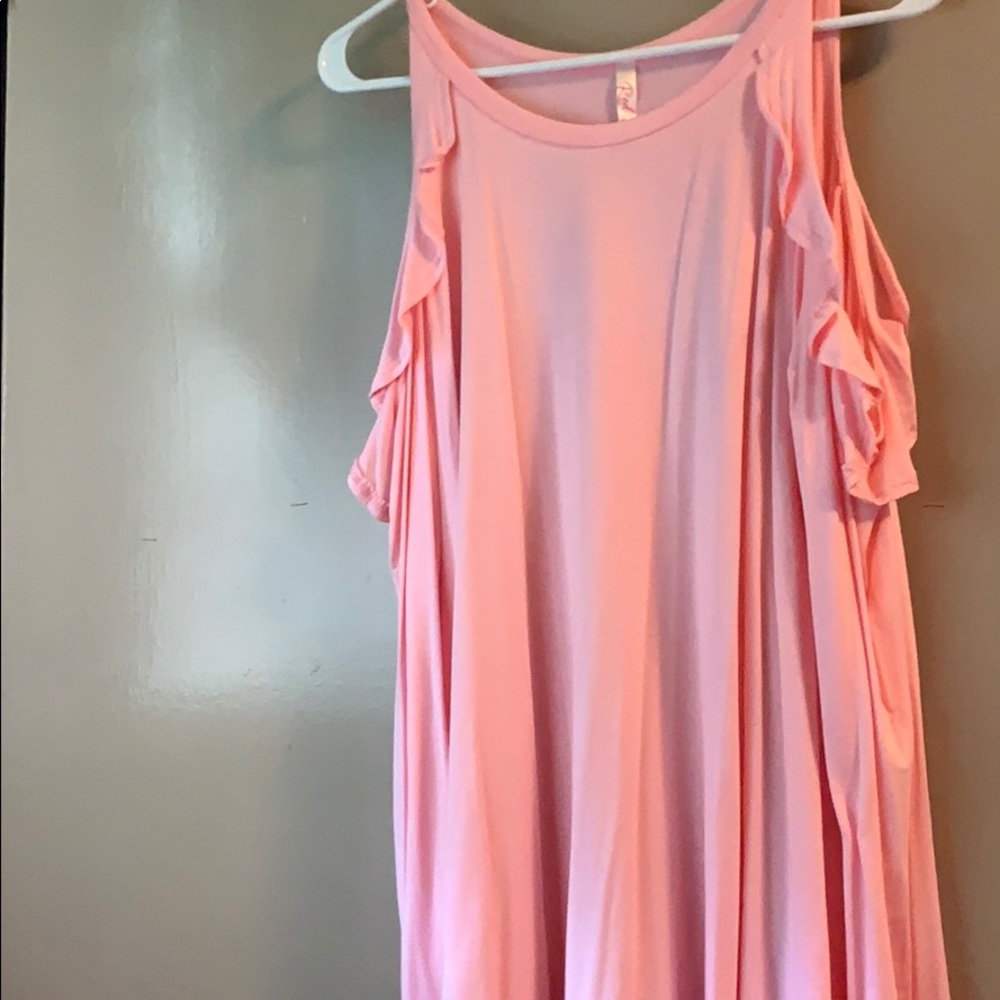 Cold shoulder long sleeve